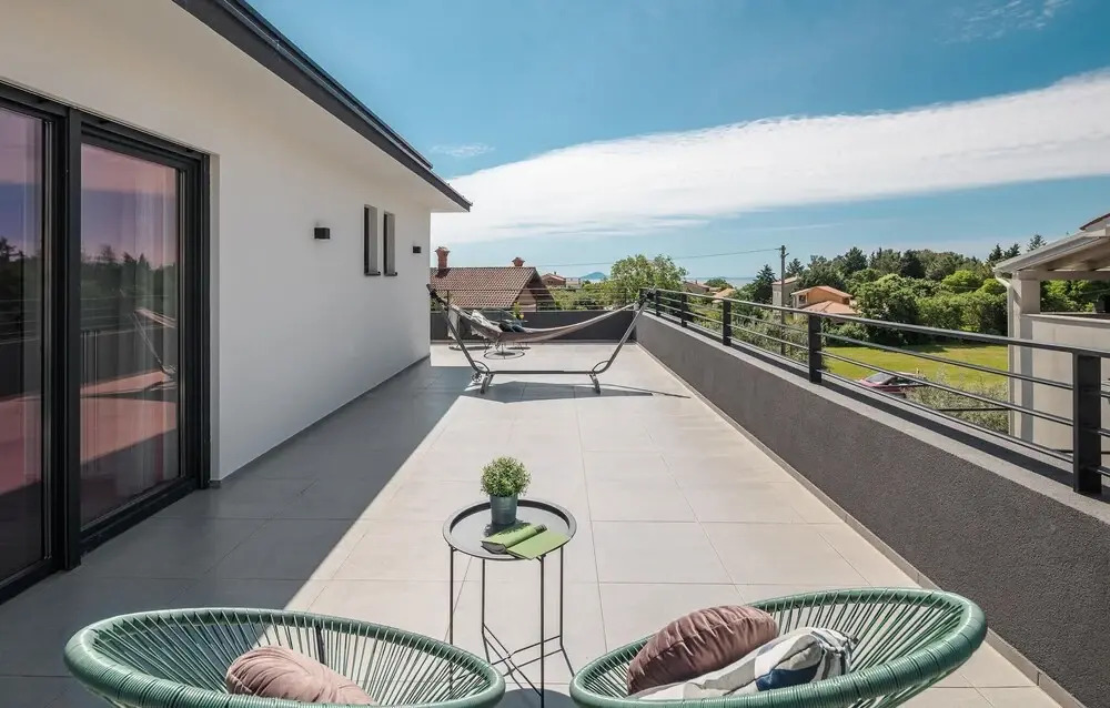 Amazing Home in Krnica With 4 Bedrooms, Wifi and Outdoor Swimming Pool