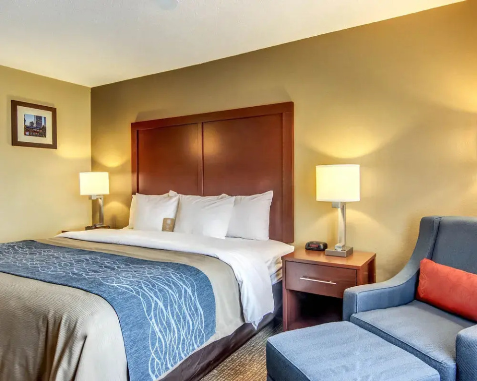 Baymont Inn and Suites Grafton