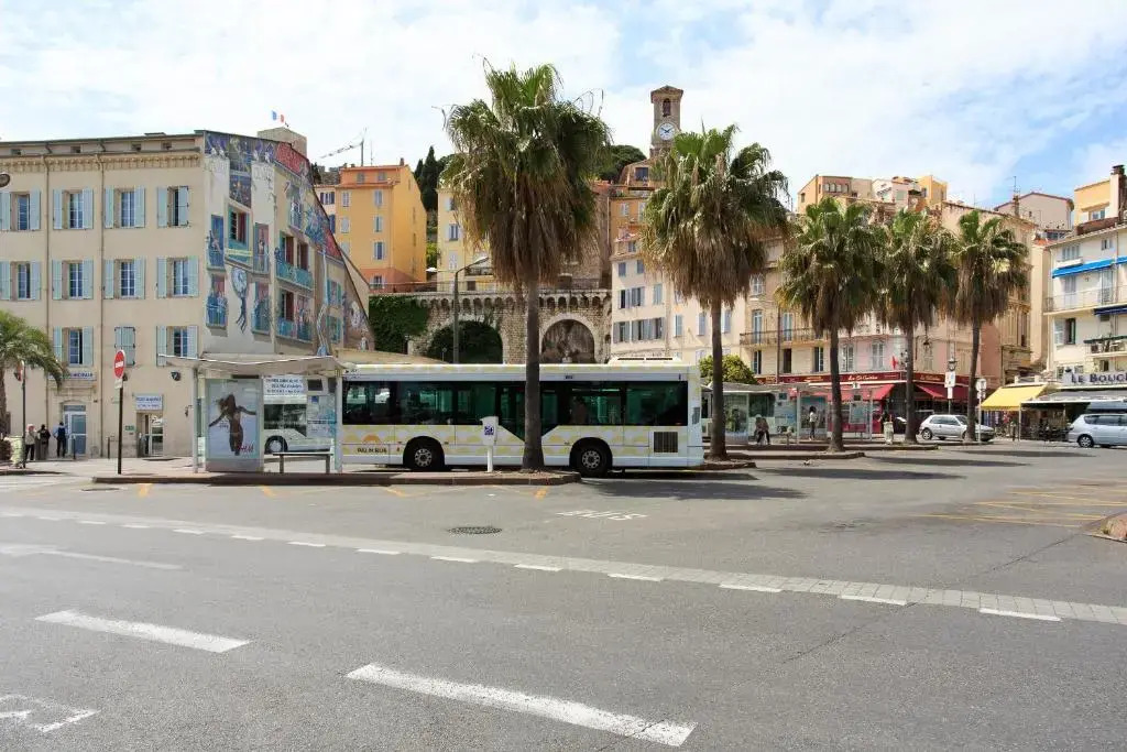 Appartement Carla sea view and Palais Des Festivals