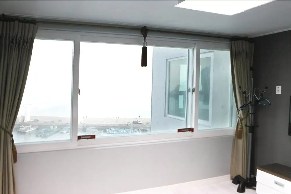 Sky and Ocean Village Pension