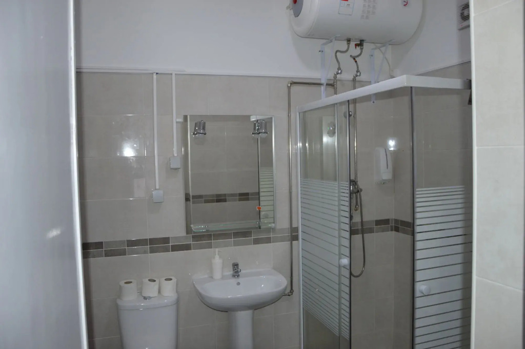 Lx Center Guesthouse