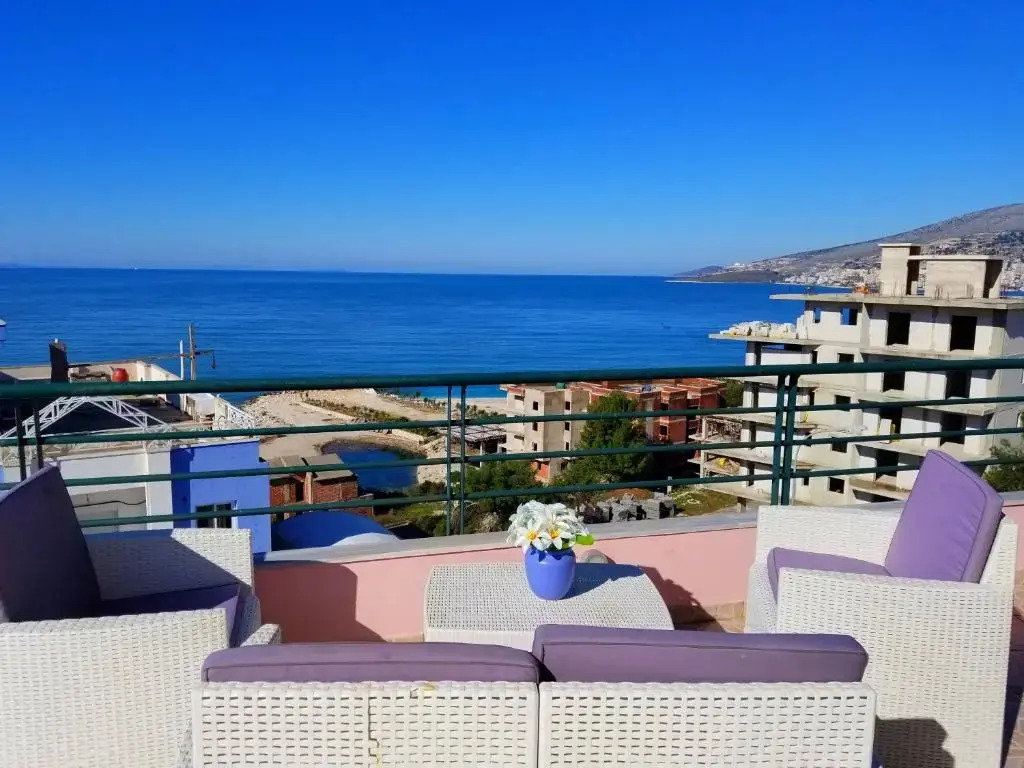 AR Apartments by Saranda Hotel