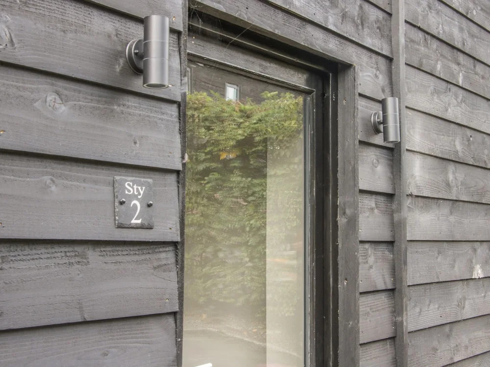 The Pig Shed -Sty 2