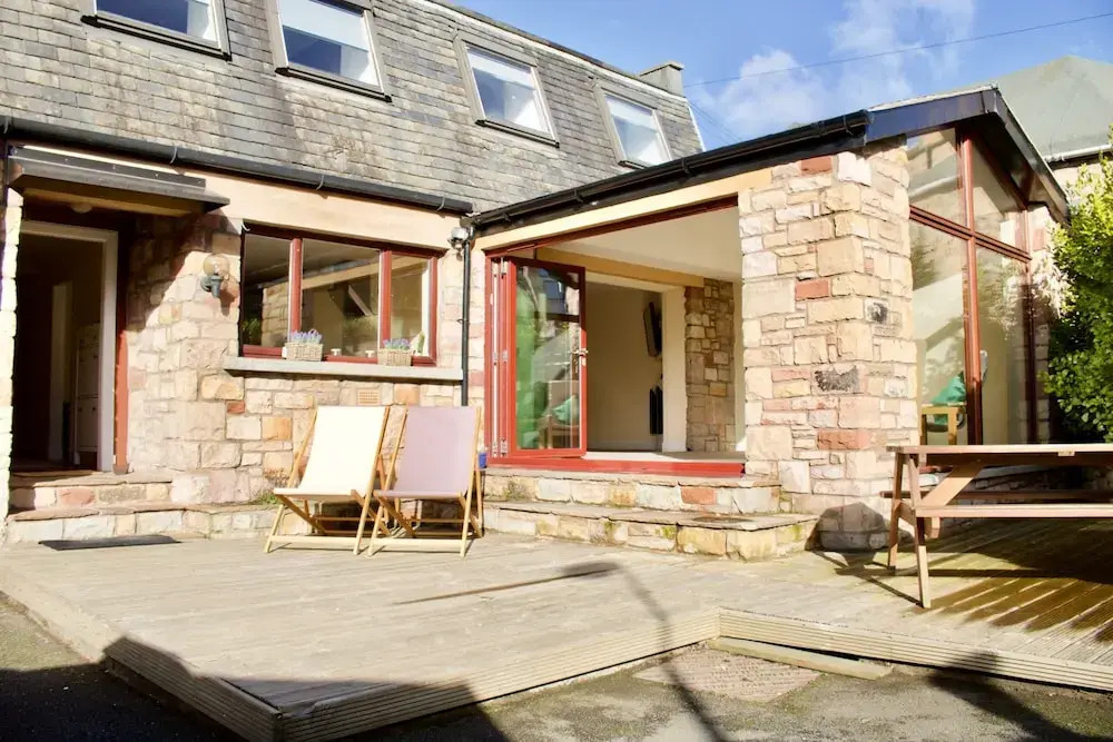 3 Bedroom House Near The City Centre