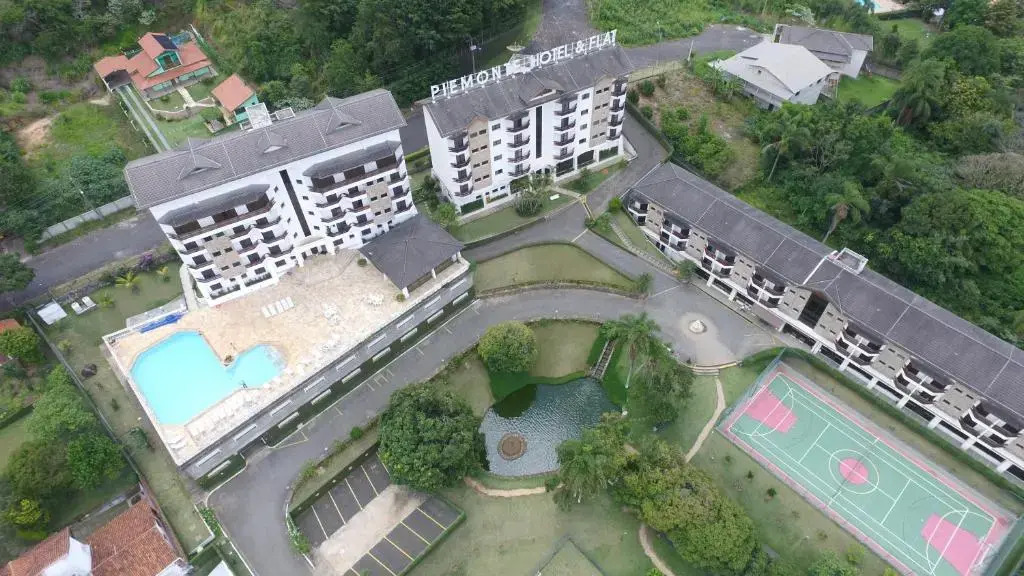 Condomínio Flat Piemonte