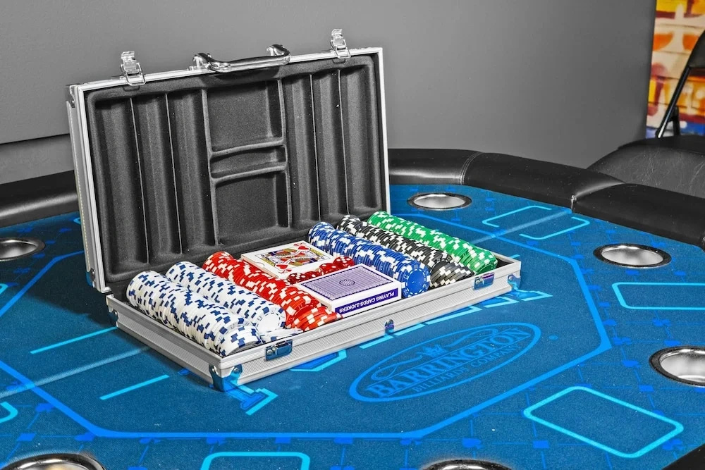 Lakefront Escape w Hot Tub Sauna Game Room