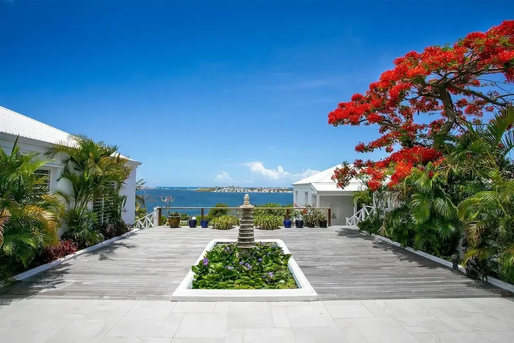 Ideal for Groups and Families, Path to Beach, Huge Pool, Exclusive Gated Community, AC, Wifi