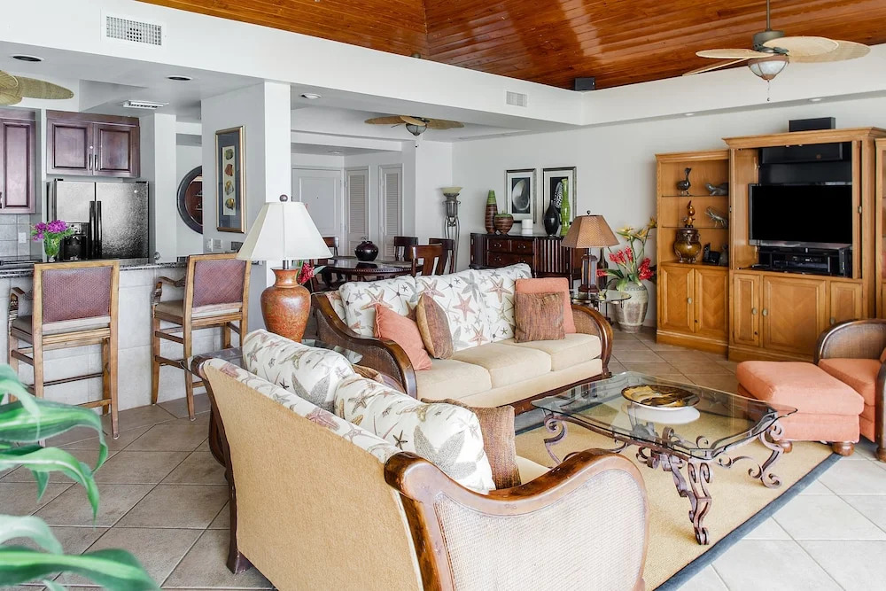 Coral Gardens on Grace Bay