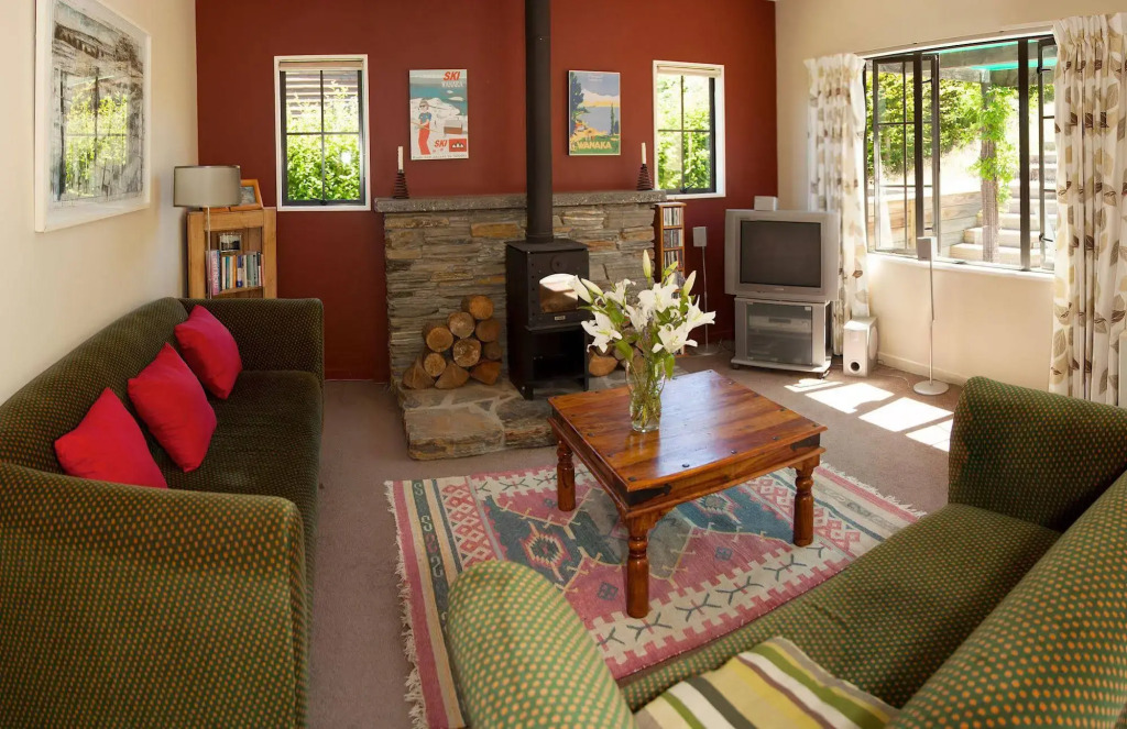 Criffel Peak View Bed and Breakfast