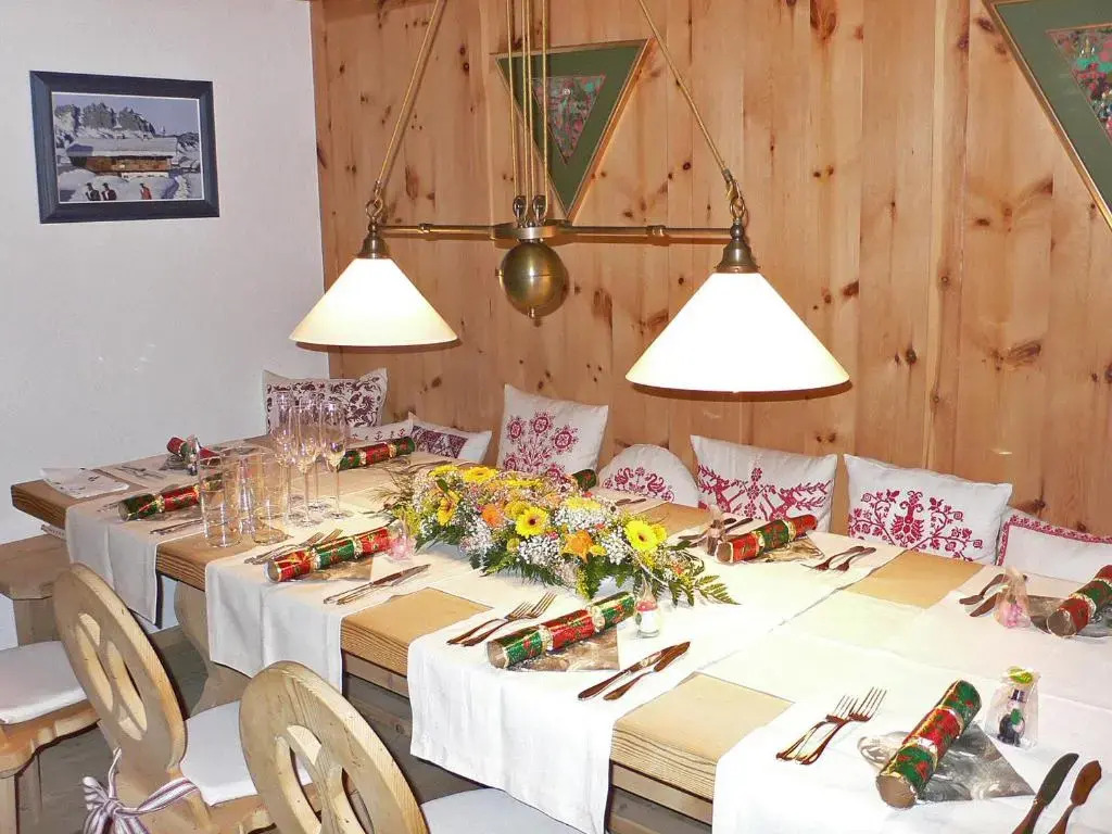 Haus Freistabl - Uriges Bauernhaus für 6 Personen mit Sauna & Bergblick im Ötztal