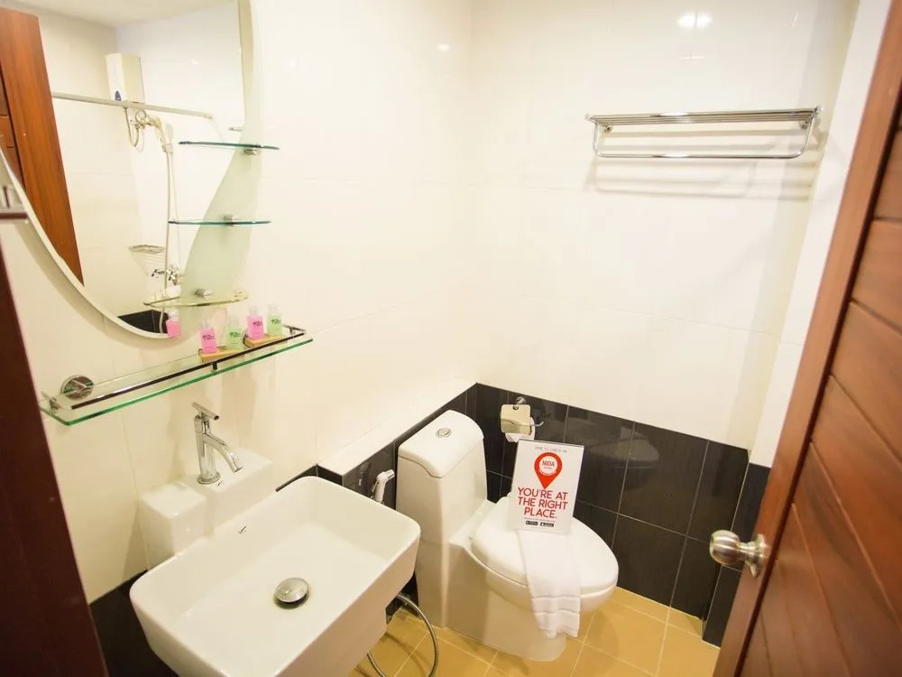 NIDA Rooms Wongsawang 19 Plaza