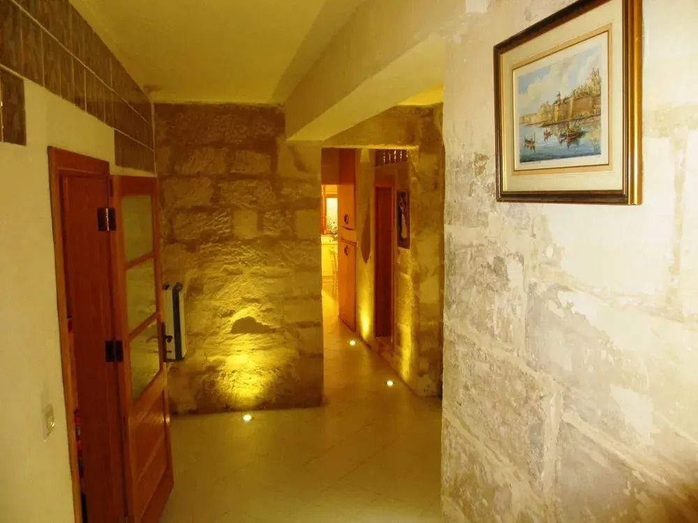 Sapphire Residences - Apartments & Penthouse In Central Sliema By Shortletsmalta
