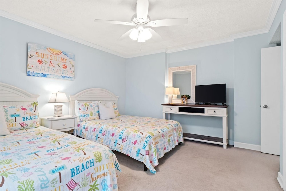Shoreline Towers 1065 2 Bedroom Condo