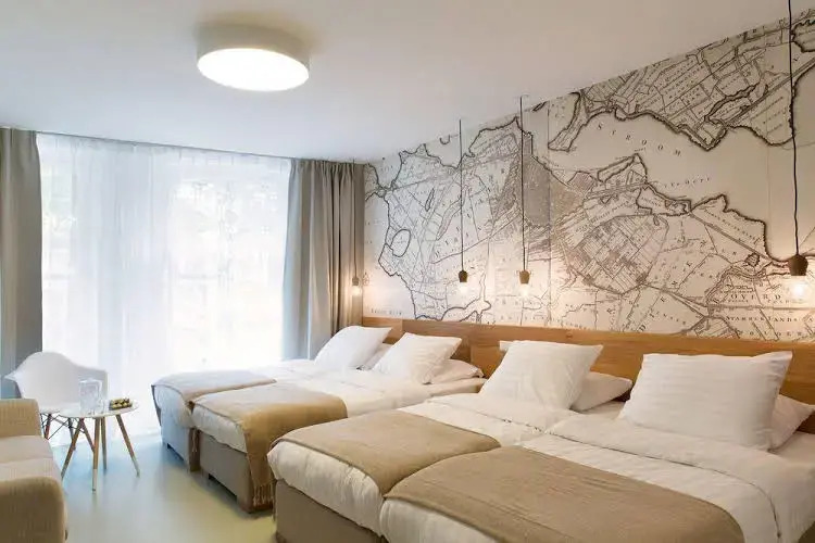 House Management Group Marnix Suites – House