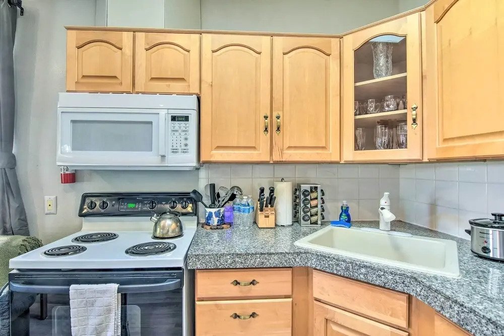 Rejuvenating Retreat w/ Ideal Eloy Location!
