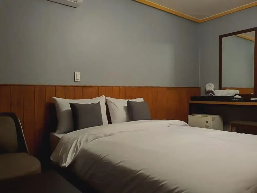 Pure Stay Jeju City