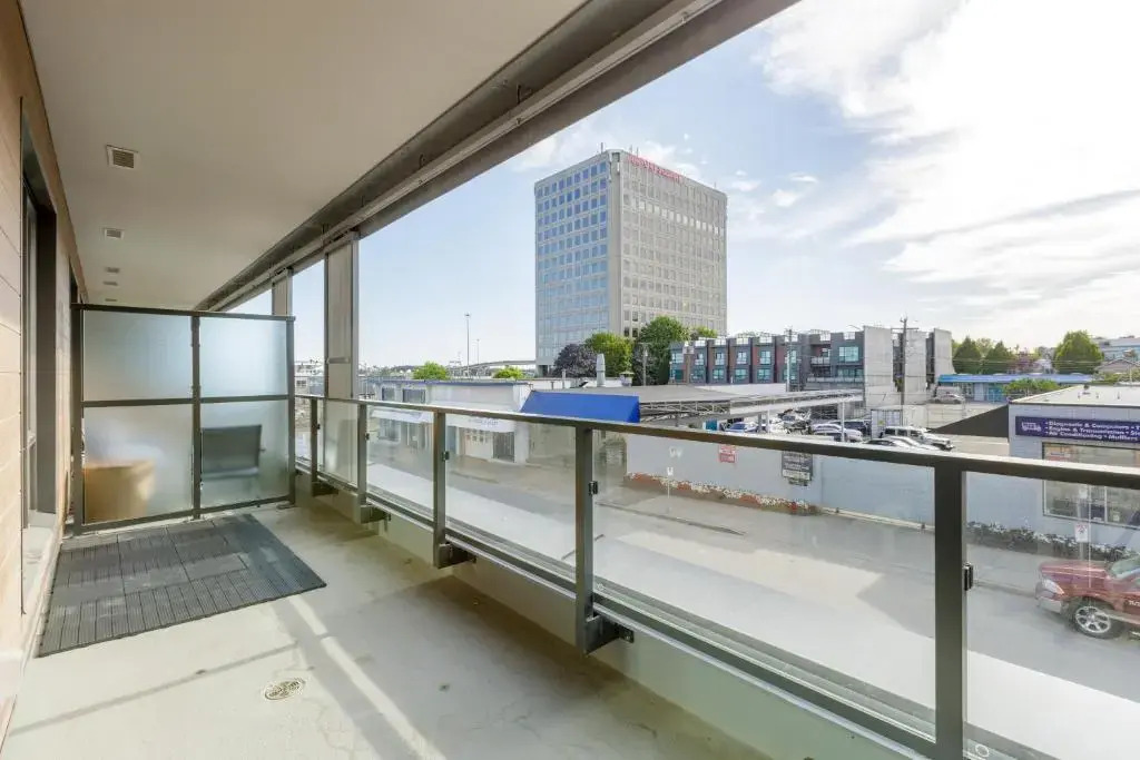 Cozy 2-bedroom condo in Vancouver