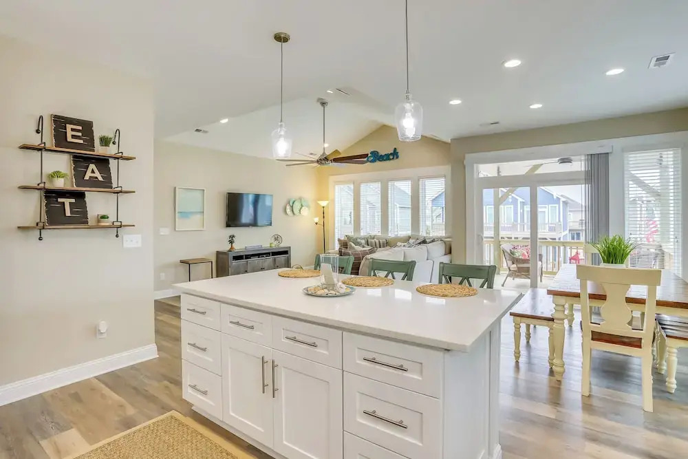 Surf City Home w/ Outdoor Shower: Walk to Beach!