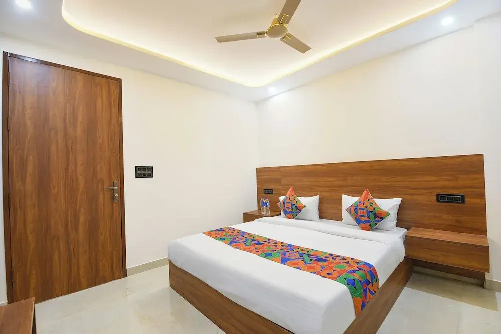 Fabhotel Sky I