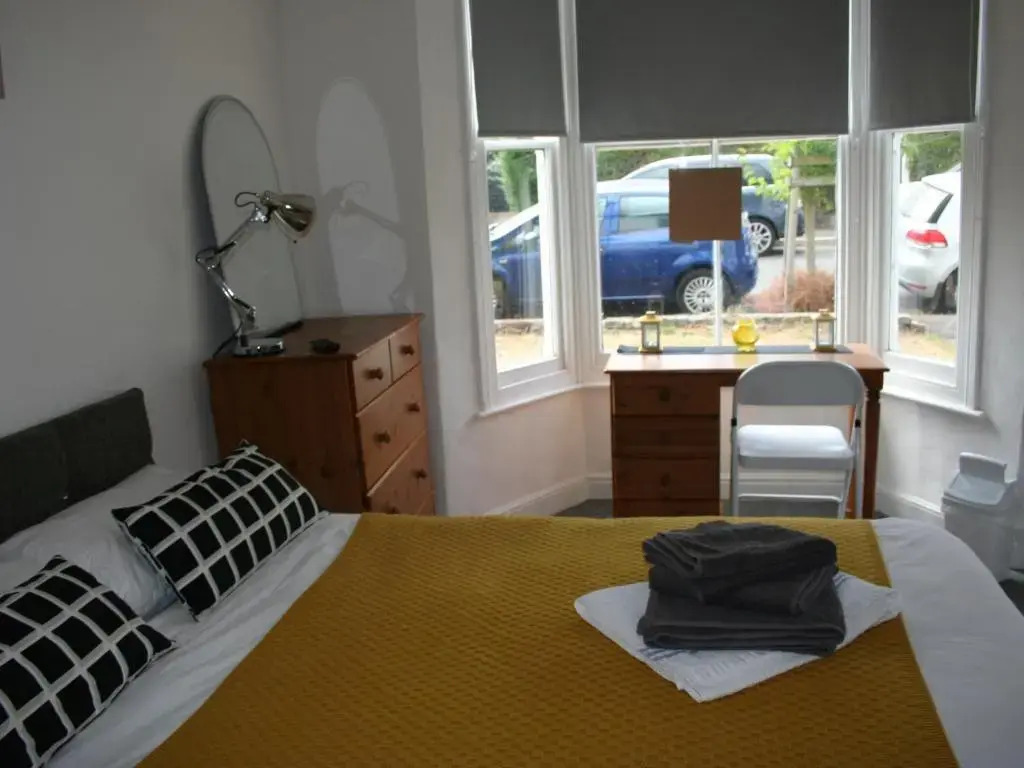 Luxury Apartment-golden Triangle, Parking & Garden