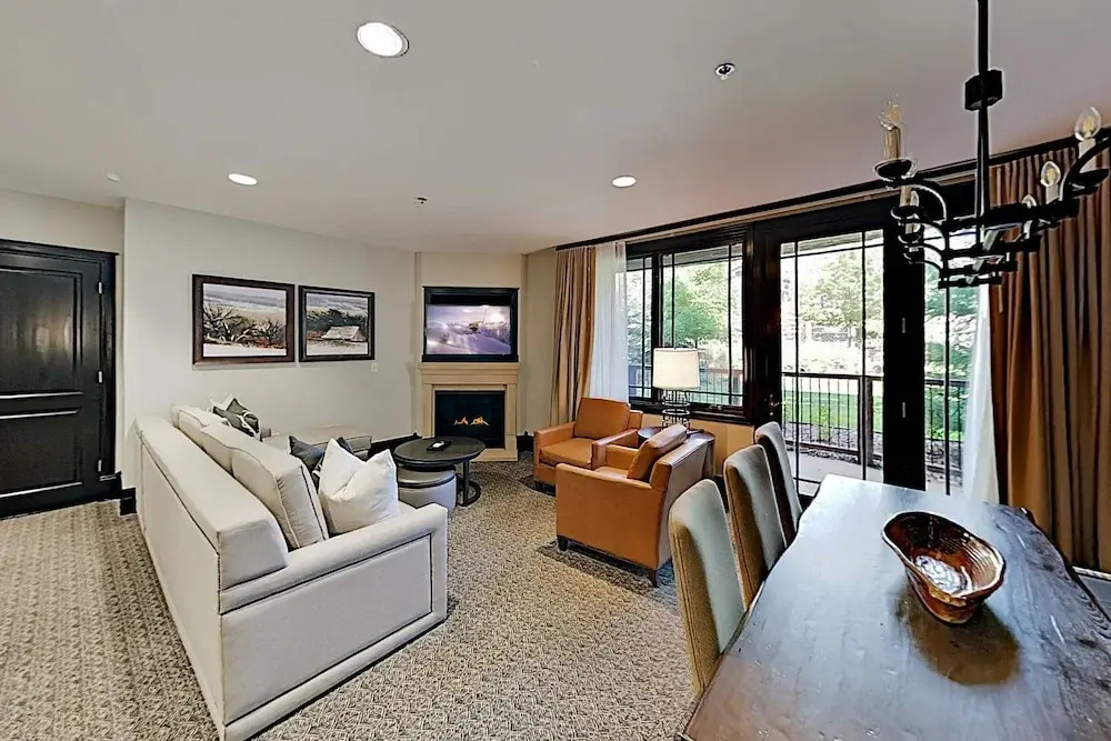 2100 Frostwood Drive Condo - 3 Br condo by RedAwning