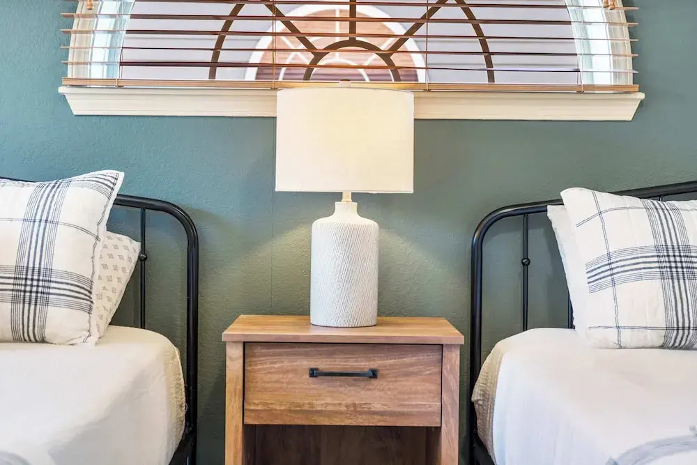 T Time Getaway - Overlooking Golf Views!