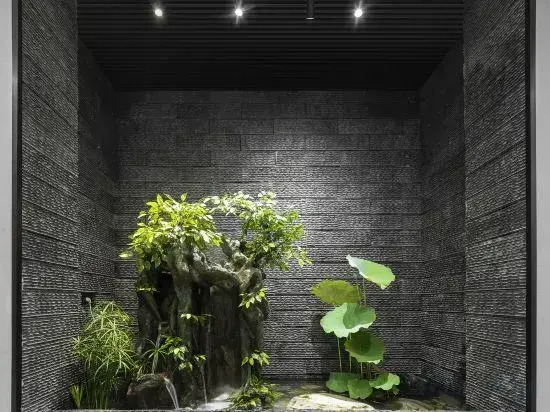 Zhengzhou Dongguan Hotel (Qingdao University Bohai Haishang Branch)