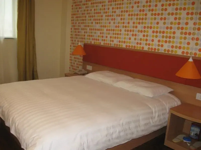 Home Inn (Kunming Beijing Road Taobao Women Street)