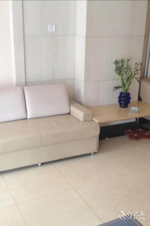 Yinzuo Jiayi Hotel Qingdao Hangzhou Road Bus Station