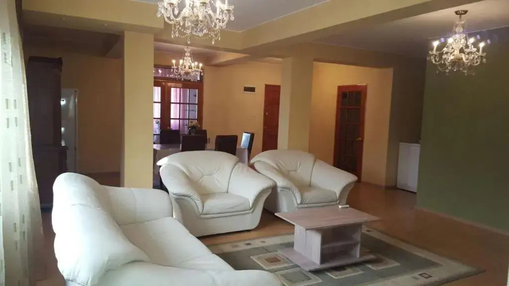 Vila 33