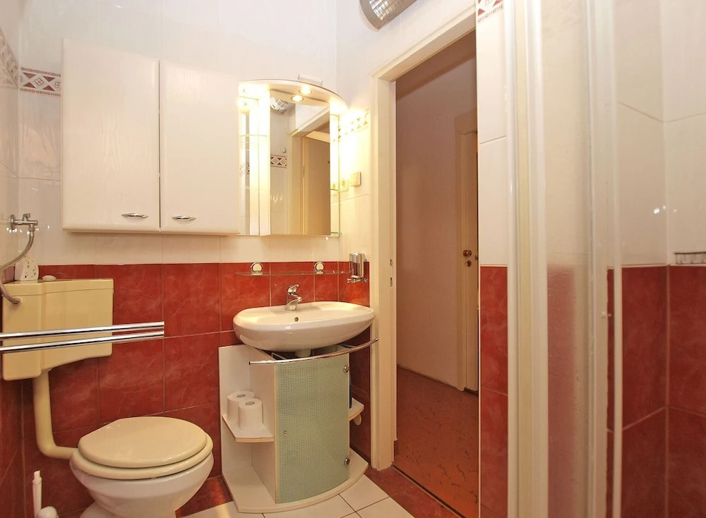 Apartment 1544