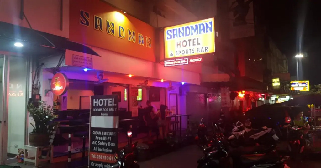 Sandman hotel and Sports bar