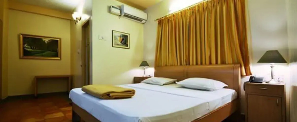 Gemini Inn