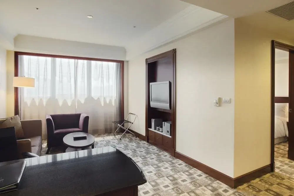 HiONE Holiday Hotel