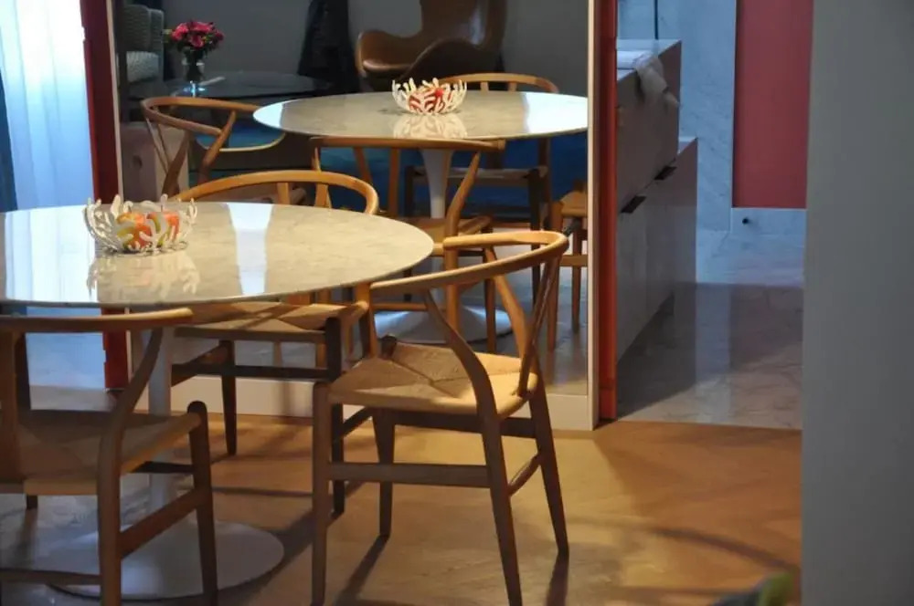 Raphael Suites