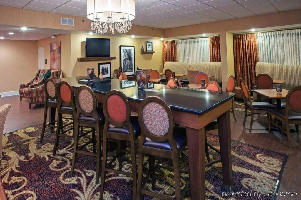 Hampton Inn by Hilton Youngstown-West I-80