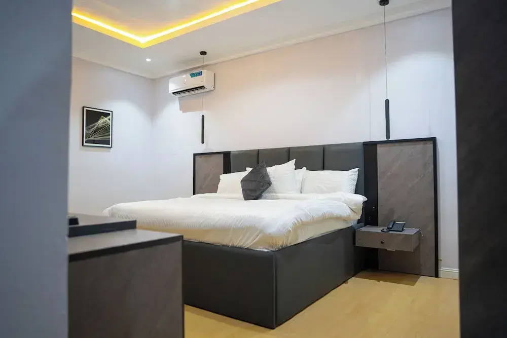 Twinny Hotel & Suites