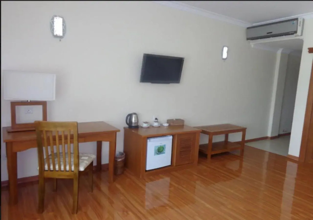 Apex Hotel