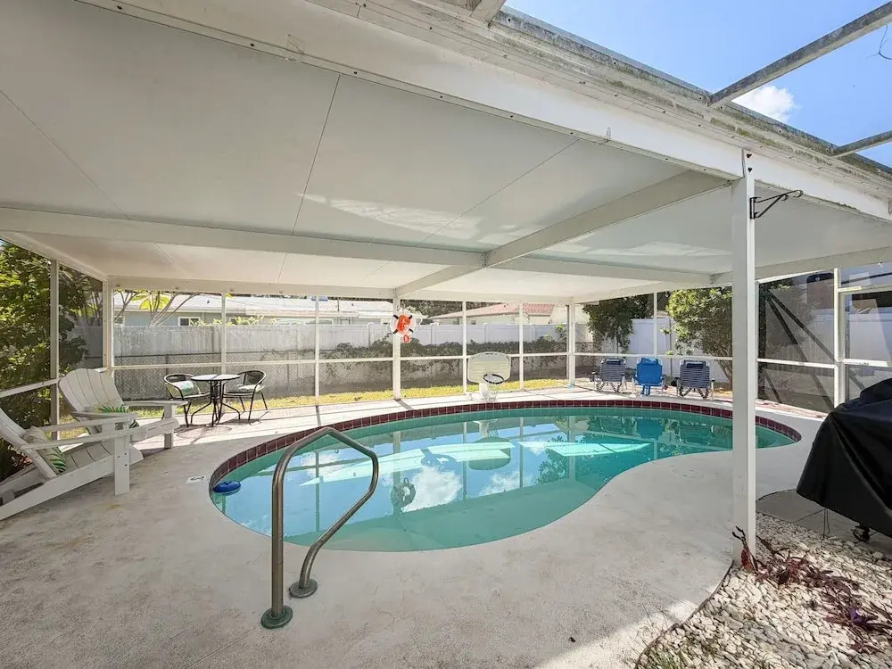 Largo Pool House and Firepit
