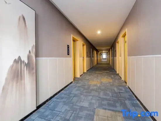 Zhongmu  TianYi  Hotel