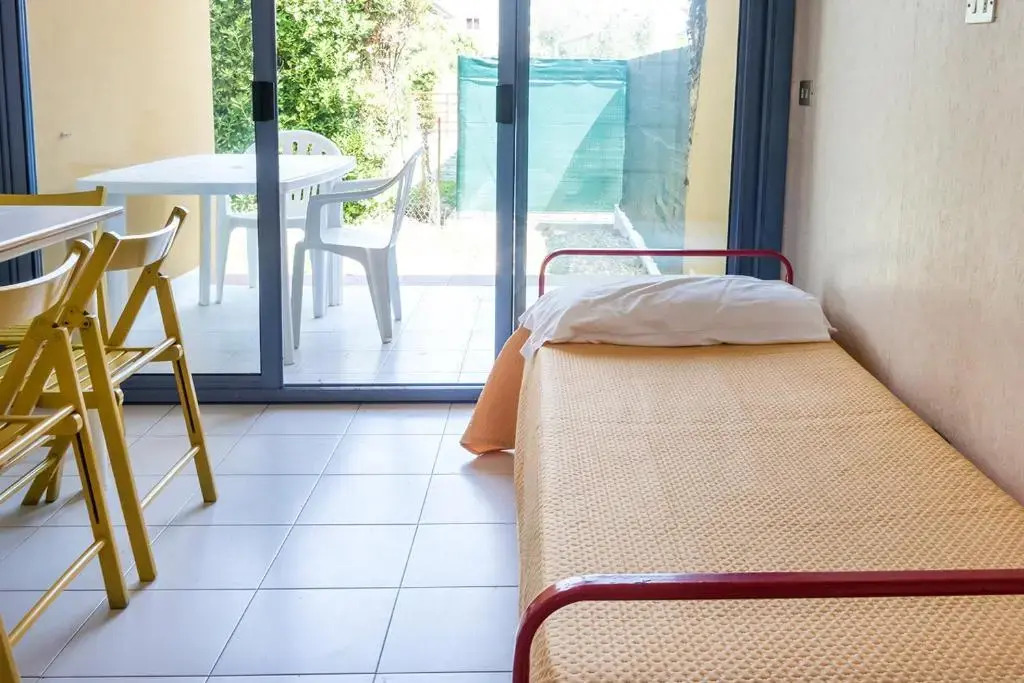 M53 - Marcelli, bilocale con giardino a 100 mt dal mare 4
