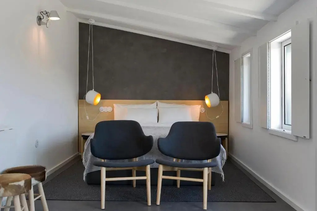 Oporto Avenue Attic