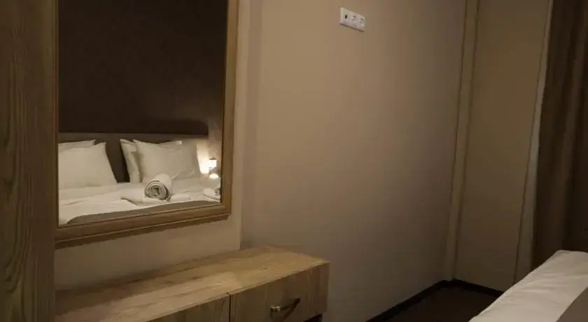 Emberton Hostel Tbilisi