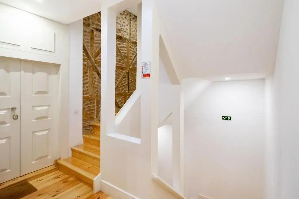 Intendente Modern 1-Bed W/ Lift & Ac In Top Notch Location