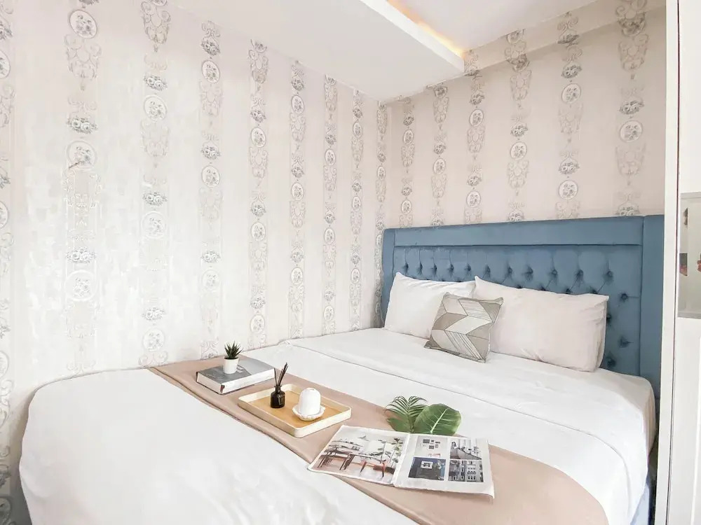 White Accent 1Br Near Mall At Bassura City Apartment
