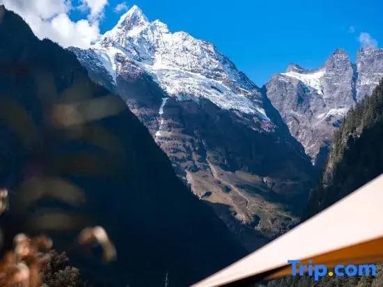 Yubeng Snow Mountain Nuoye Luxury Tent