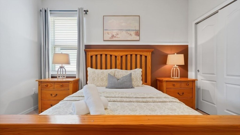 Family-friendly Luxury Home 7br, Private Pool, Resort Amenities Near Disney 7 Bedroom Home