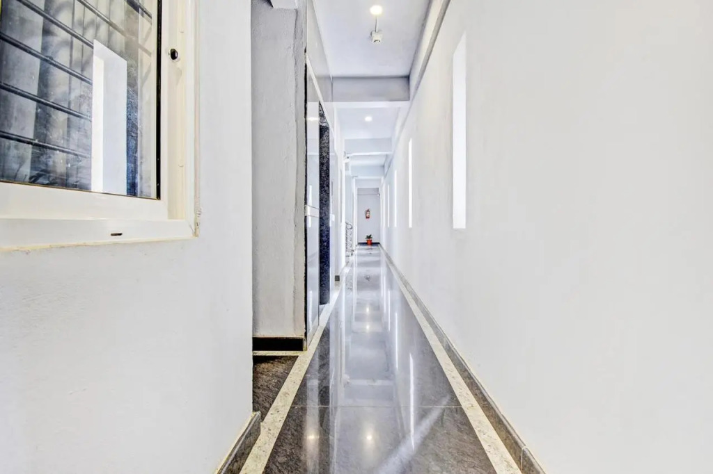 Hotel The Sun Suites - Yelahanka