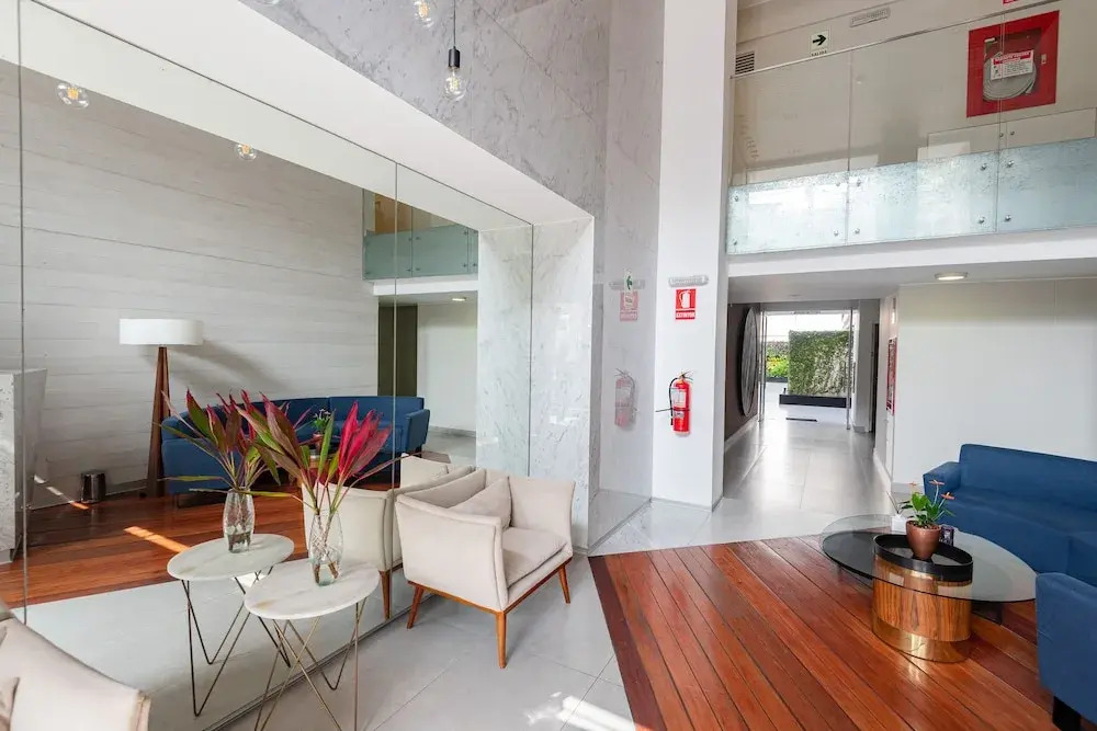 Trendy Host MID - Miraflores