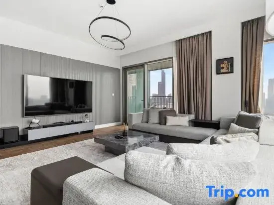 Luxury 2BR Walk-In Closet + Full Burj Khalifa View